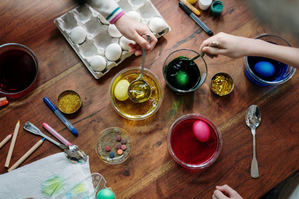 eggs dip on colorful liquids